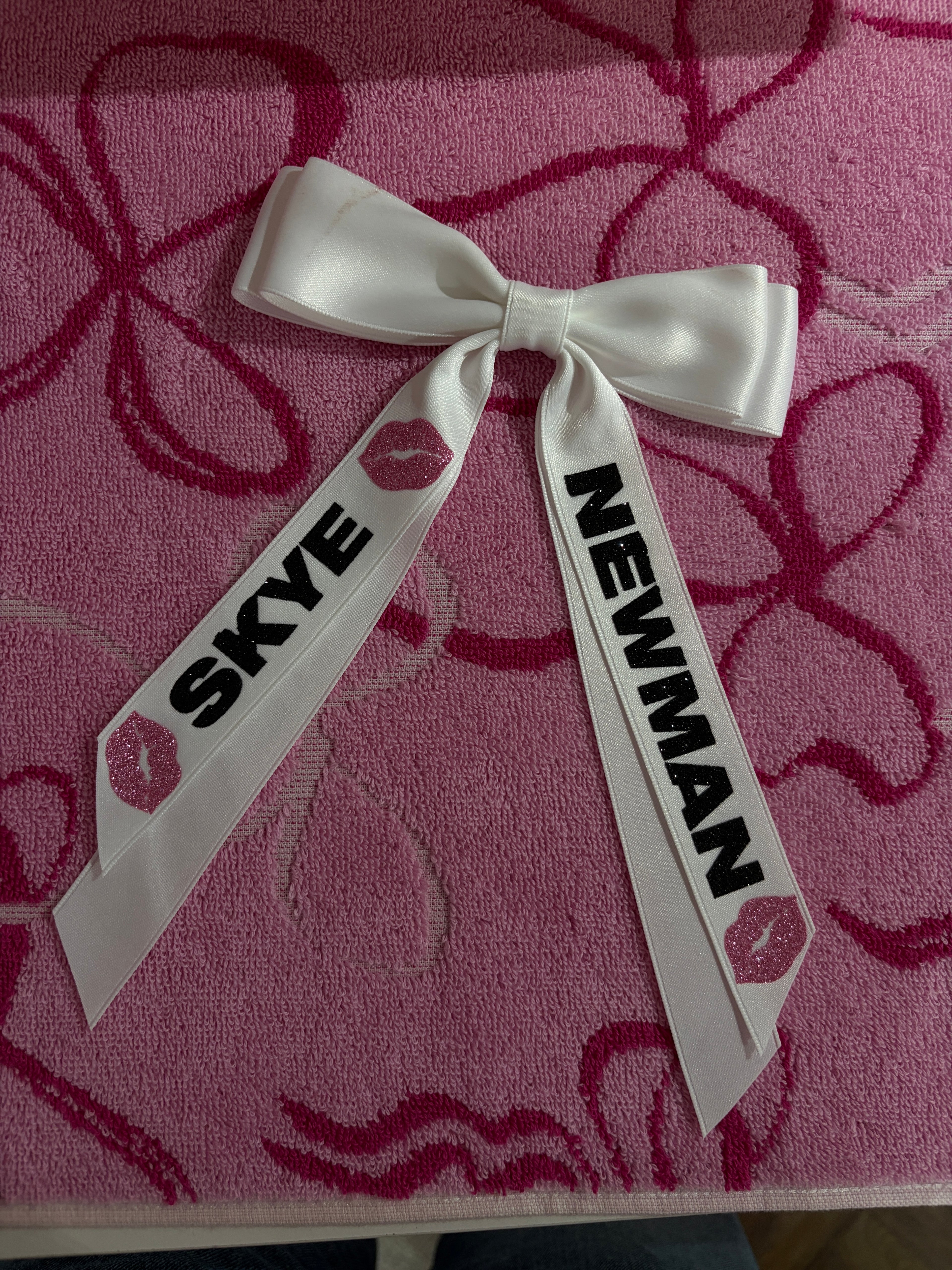 Skye Newman Bow